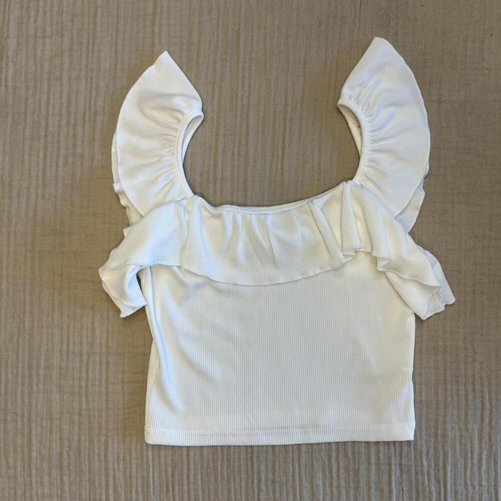 SHEIN white ribbed-knit flutter sleeve ruffle crop top